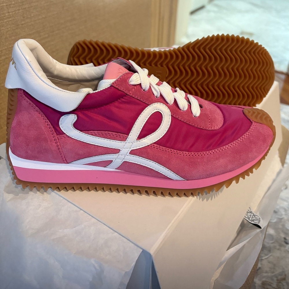 Loewe Flow runner New in box Authentic